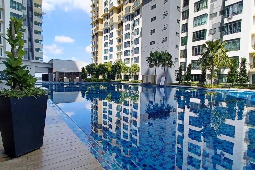 Homestay Arc Cozyhome Austin Hills 4-5Pax Johor Bahru Esterno foto